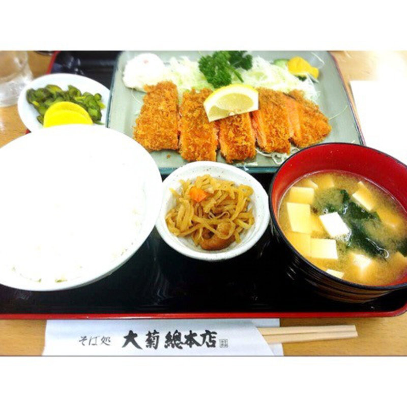 シャケフライ定食(そば処 大菊総本店)