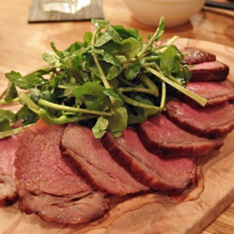 和牛　まくら肉のコンフィ　わさび風味のクレソン添え(大衆ビストロ ジル 五反田)