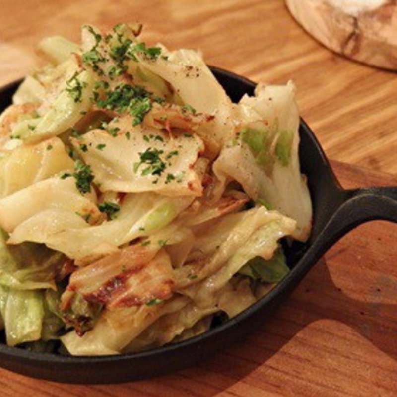 熱々　アンチョビキャベツ(大衆ビストロ ジル 五反田)