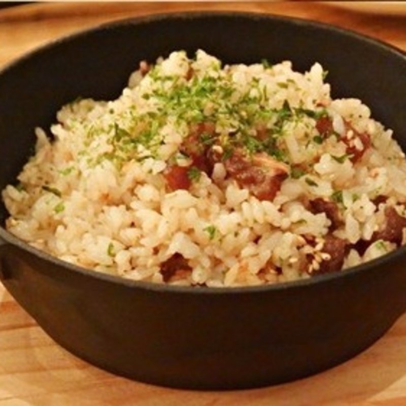 牛スジ入りガーリックライス(大衆ビストロ ジル 五反田)