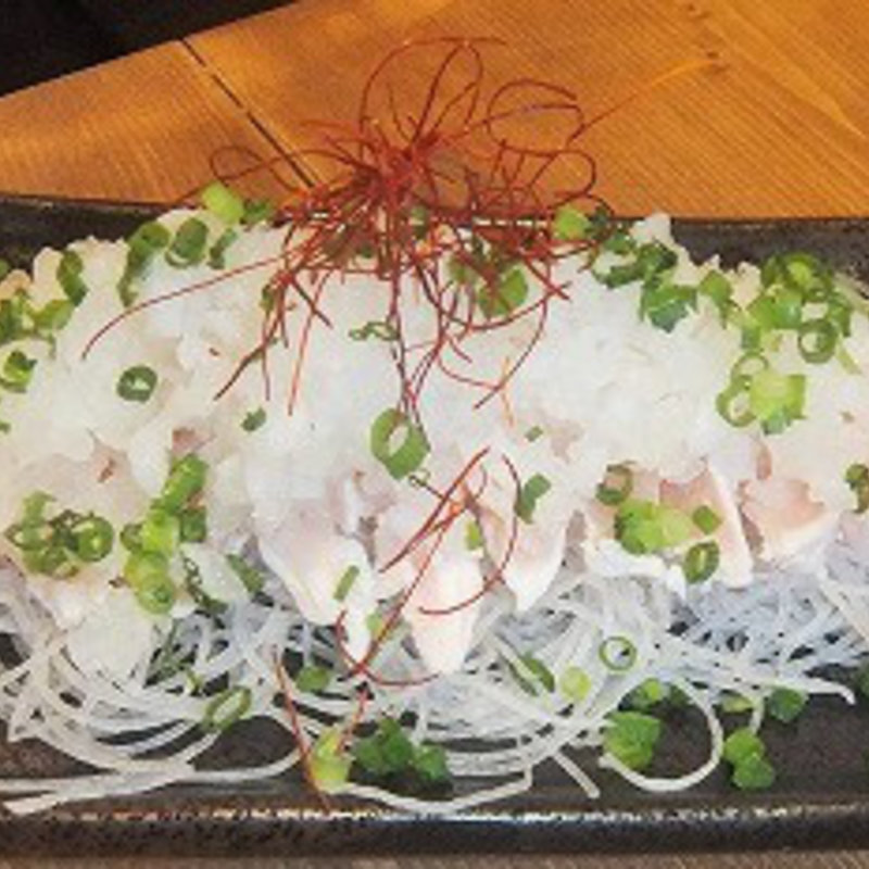 鶏たたき鬼おろしポン酢(大衆居酒屋はれるや 横浜本店 )