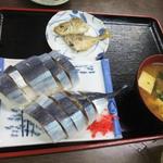 新さんま1本寿司定食(六つ車)