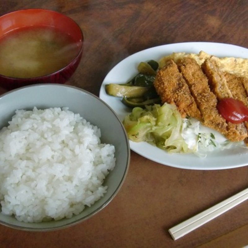 盛り合わせ定食(大衆食堂よねかわ )
