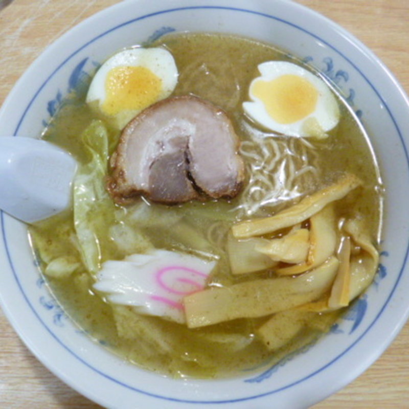 玉子入り塩ラーメン(大黒庵 本店)