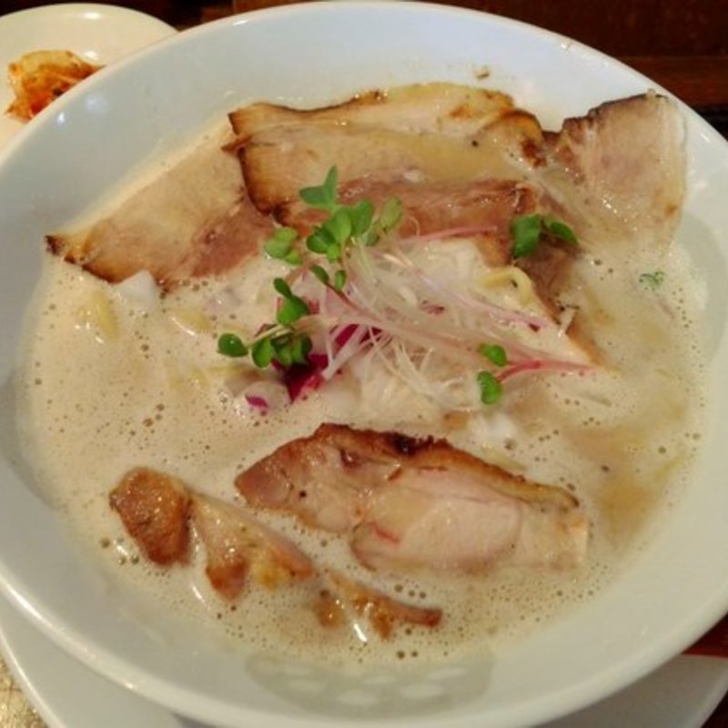 鶏豚ラーメン　(天翔ら〜めん)