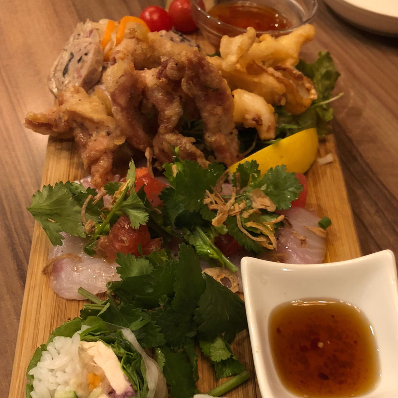 本日のおつまみ前菜盛り合わせ(5種)(ベトナムビストロ asiatico（アジアティコ）)