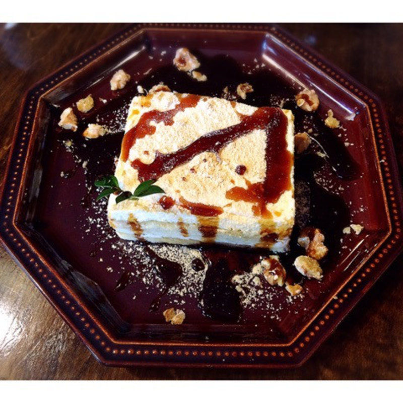 きな粉のティラミス ～黒蜜添え～(太陽ノ塔 別館 （タイヨウノトウ）)