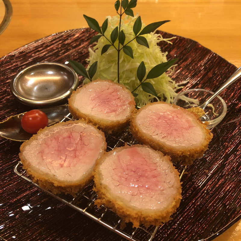 三元豚ヘレカツシャトーブリアン(epais SATSUKIGAOKAKITA)
