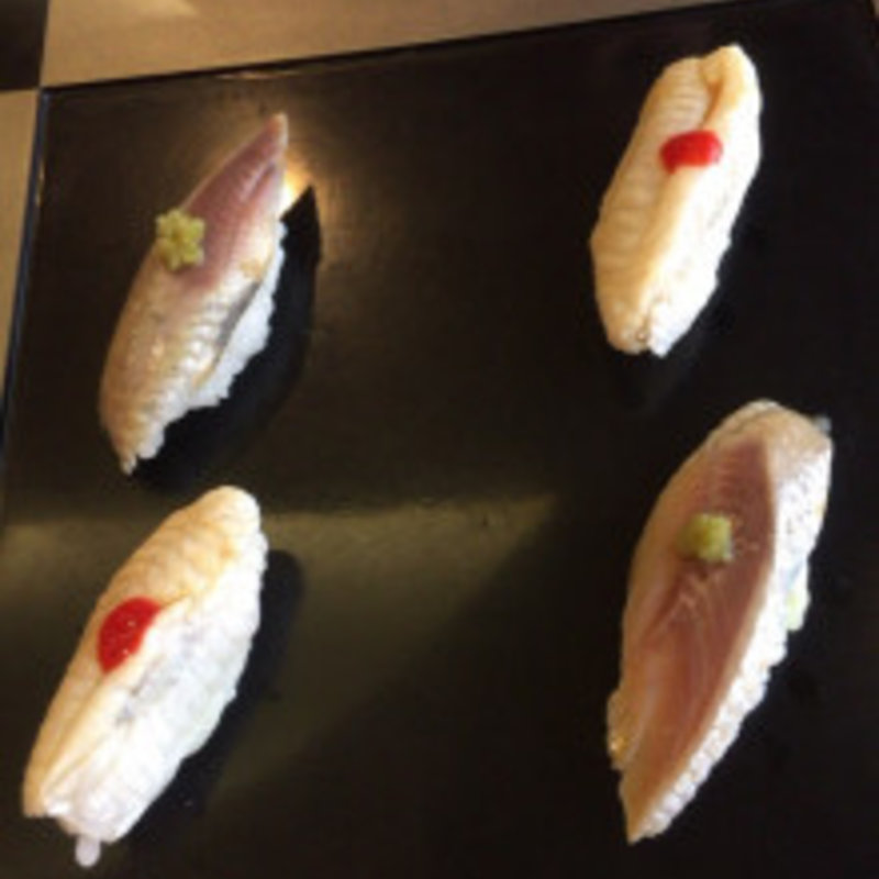 イワシ柚子胡椒添えにふぐ梅肉添え(yakko)