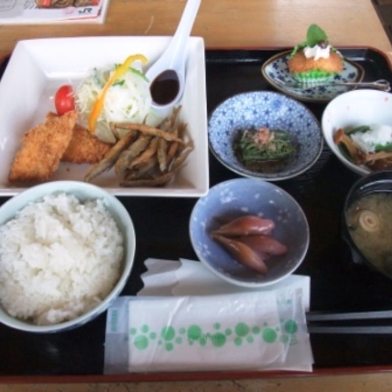 おまかせランチ(学校カフェ )