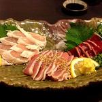 朝引き地鶏刺身盛