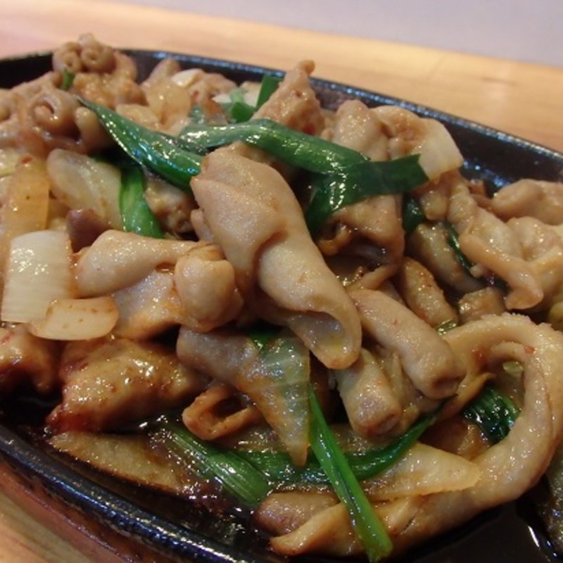 ホルモンピリ辛炒め定食(定食の店　まる )