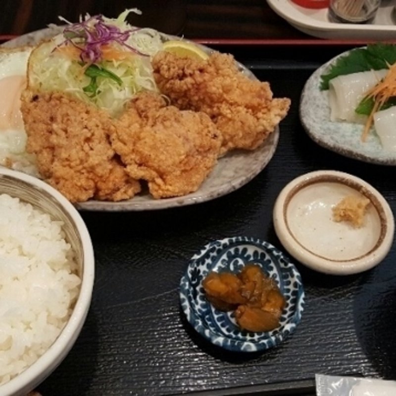 鶏から・イカ刺しのセット(定食や 平和通店)