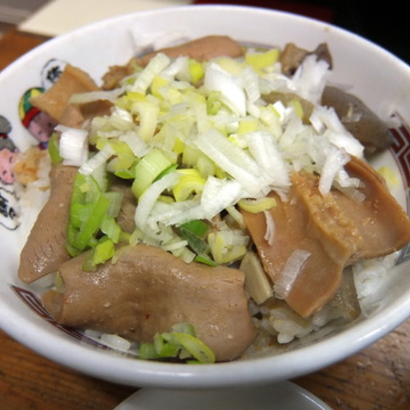 まんぷくセット（素ラーメン＋もつ煮込み）(定食ラーメン やおや)