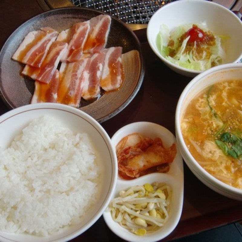 豚カルビランチ(宝島 水戸見和店 )