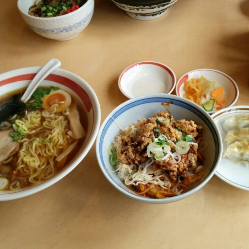 宮っぽらーめんとDランチセット(宮っぽらーめん＆ステーキ　すわ 若草店 )