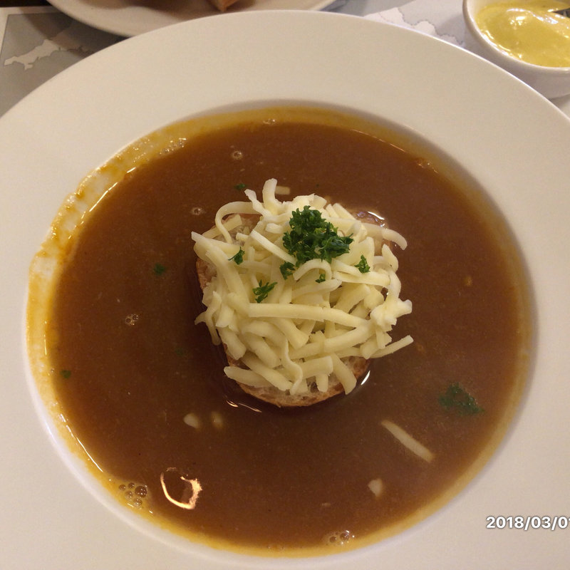 前菜2品のランチコース(poisson-rouge)