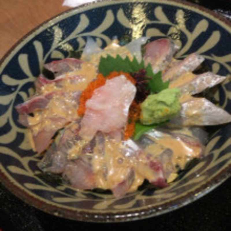 海鮮丼(寄り合い処　対馬)