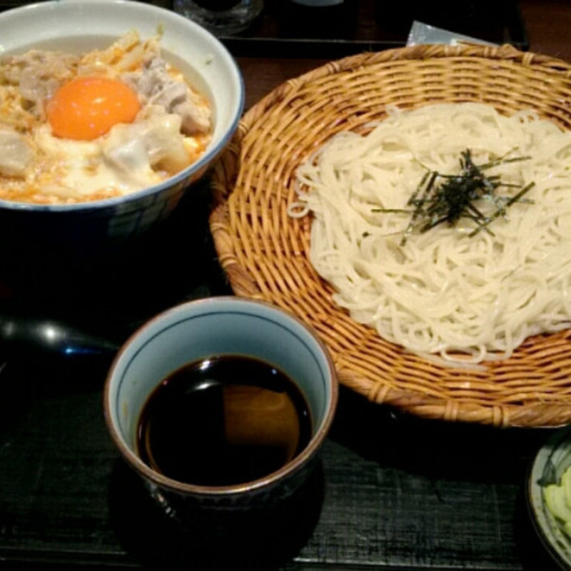 親子丼と蕎麦のセット(そば前処 寄り屋 難波なんなん店)