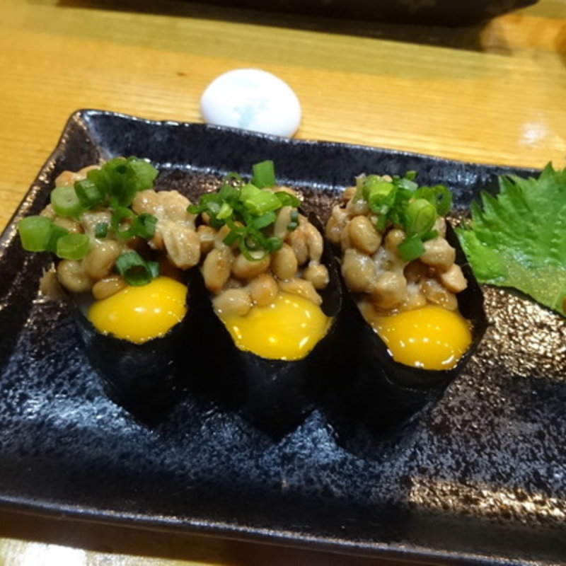 ウズラ納豆軍艦(富寿司 )