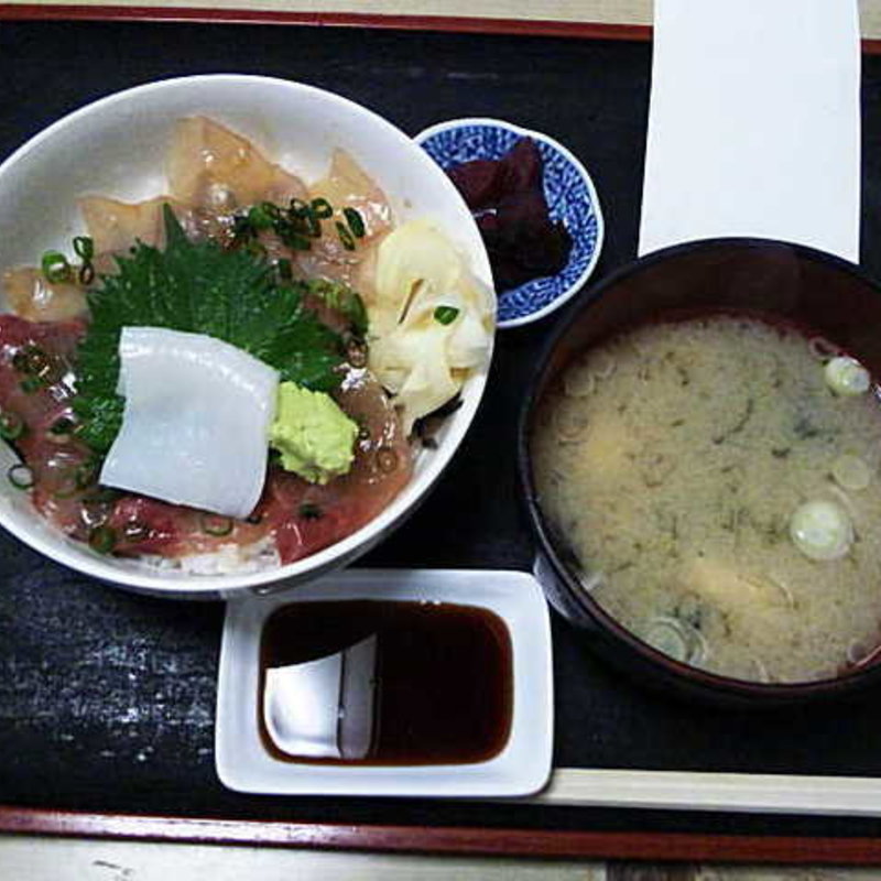 カンパチ・メダイづけ丼(寿司吉 )