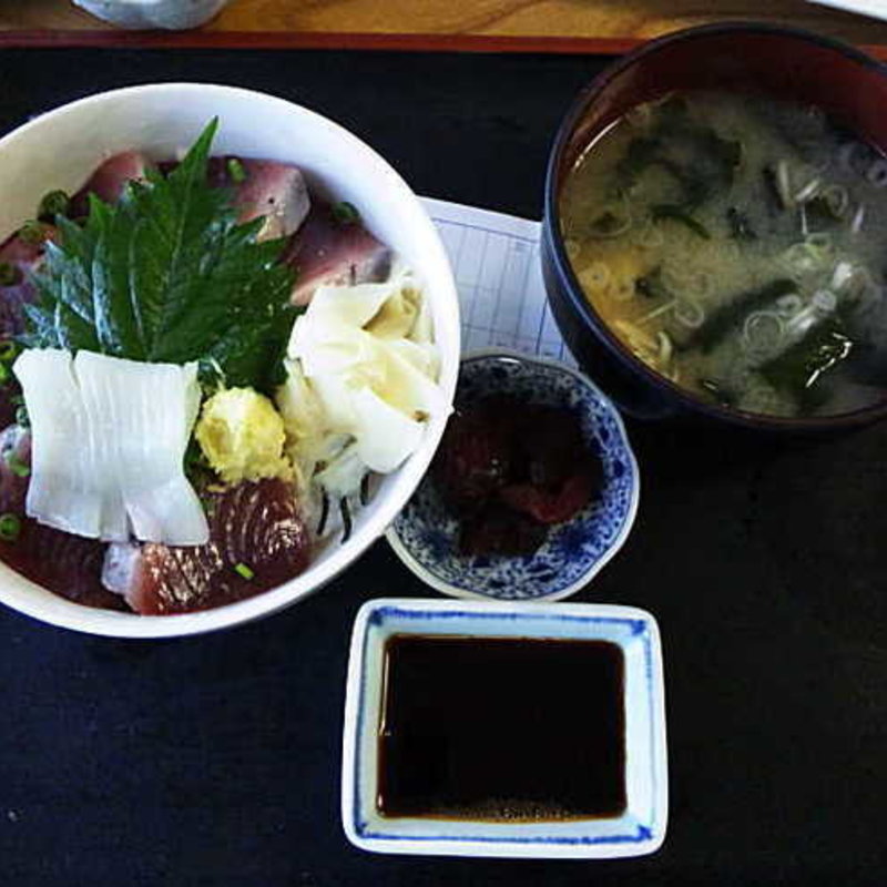 生かつお丼(寿司吉 )