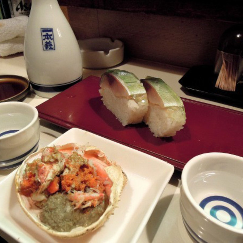 さば寿司とセイコの内子・身・カニみそ盛り(寿司政 )