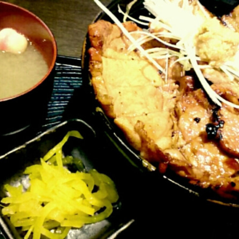 ロースとバラ肉のミックス(小豚家)