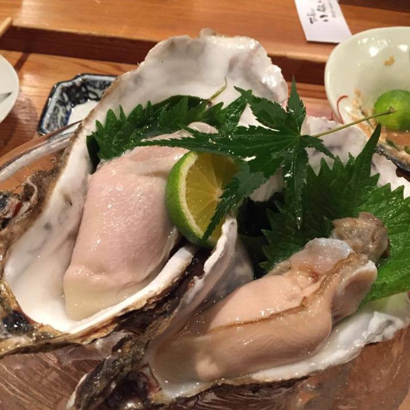 岩牡蠣(すしBAR小路小路)