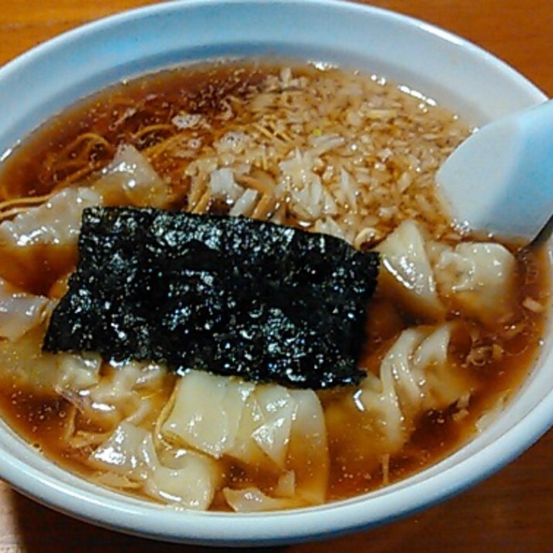 ワンタンメン(居酒屋あまのじゃく)