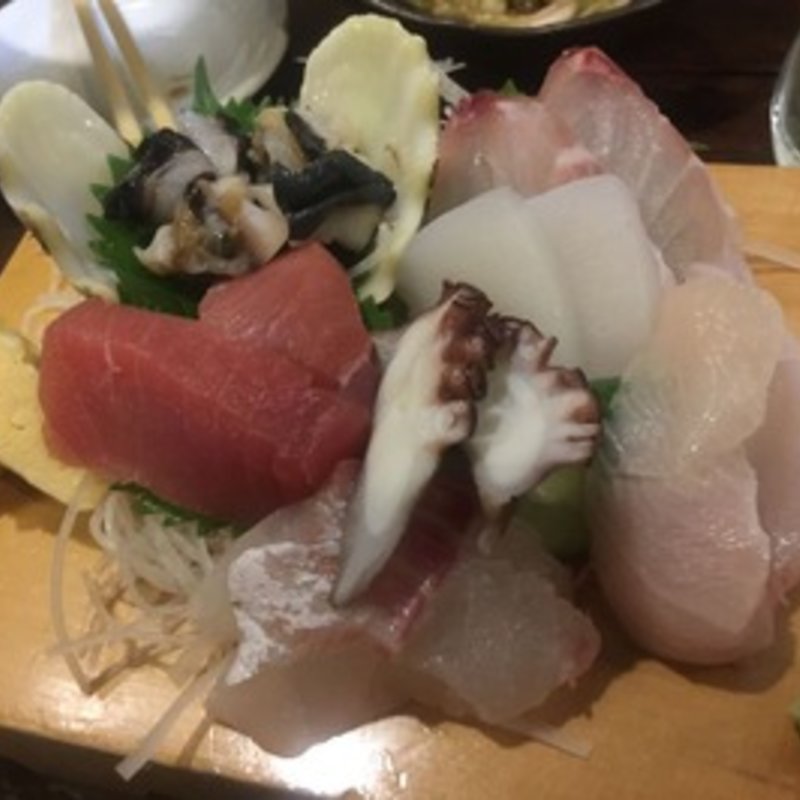 お造り盛り合わせ(居酒屋 具志堅家 )