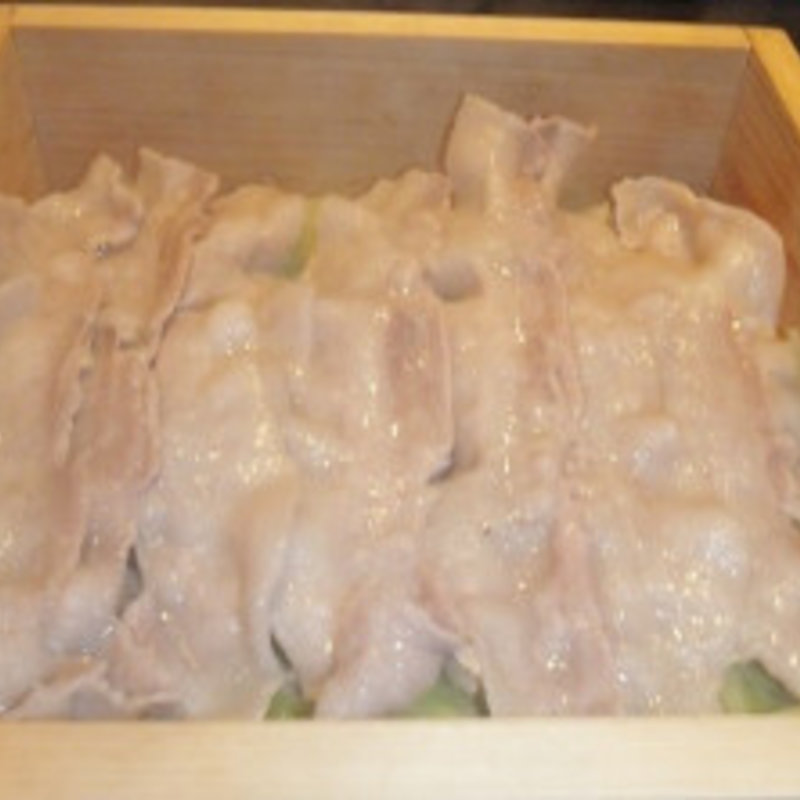 すみれポークせいろ蒸し(居酒屋 十米 神田北口駅前店 （じゅうべい）)