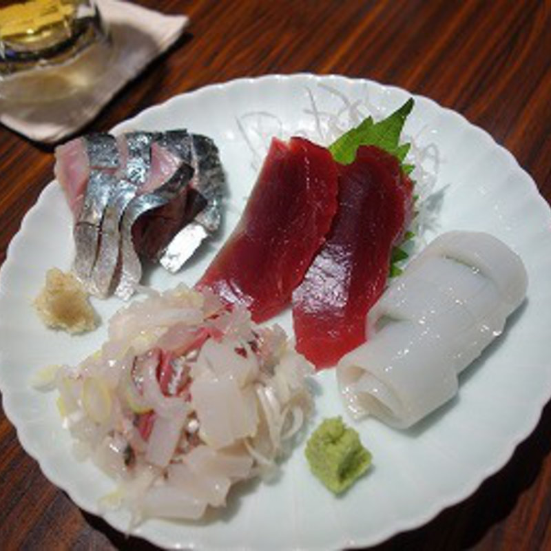 刺身盛合せ(居酒屋 春告魚 （めばる）)