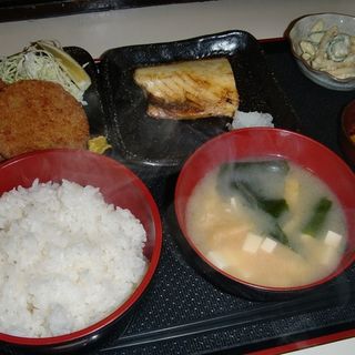 A定食(居酒屋かんさい )