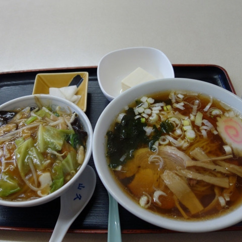 山久ランチ(山久松江店)