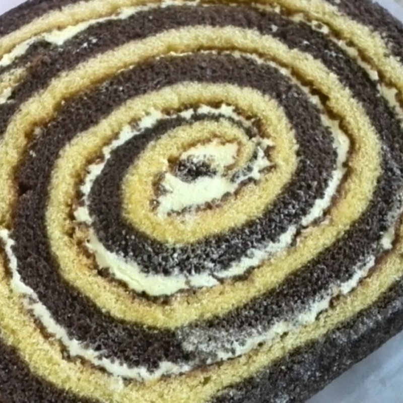 俺の大きなダブルロールケーキチョコバナナ(山崎製パン)