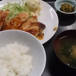 チキンソテー(山田ホームレストラン（有）)
