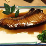 ブリの照り焼き(山菜海)