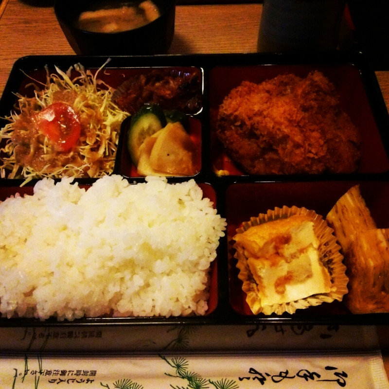 豚ヒレかつ定食(山菜海)