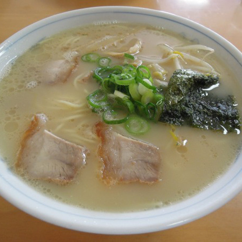 中華そば（小）(岡本中華 （おかもとちゅうか）)