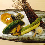 お野菜の天ぷら(島の恵みと喰らえ 匠～たくみ～ 大門浜松町店)