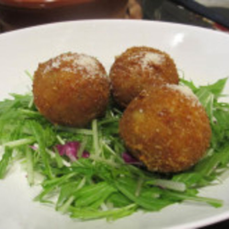 ふきのとうのコロッケ(巌廻)