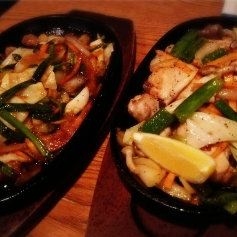 ホルモンの三谷焼き定食(市場レストラン西村商店)