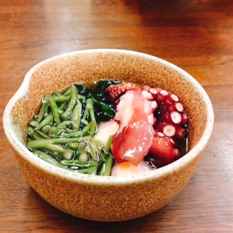 タコとじゅん菜の酢の物(市場食堂 横須賀中央店)