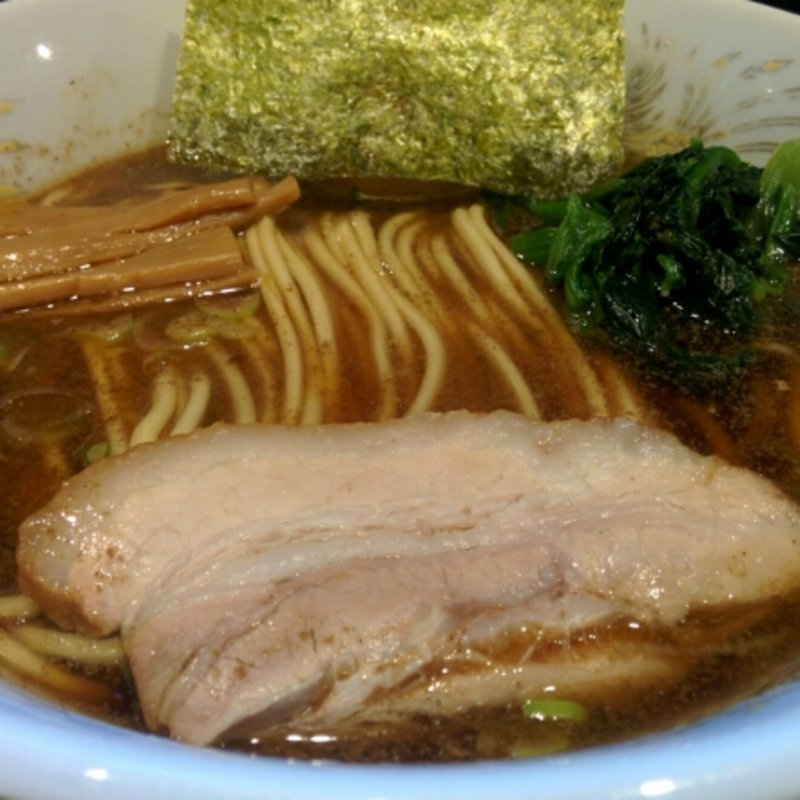 煮干し豚骨醤油＋味玉(市川ウズマサ )