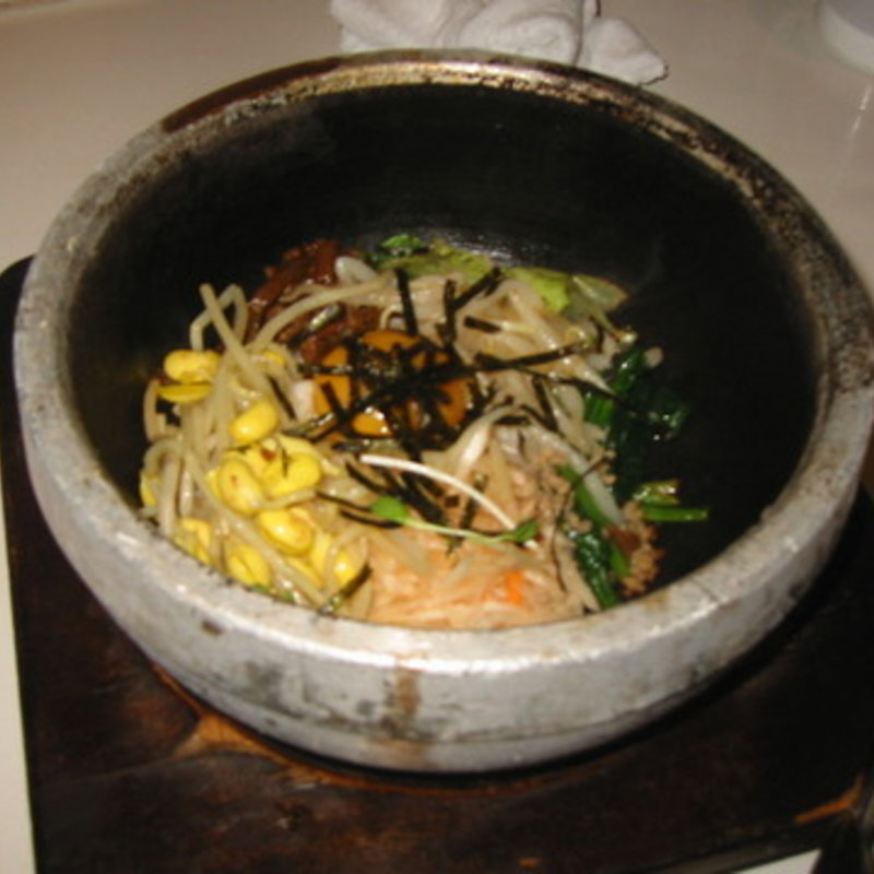 石焼ビビンバ(焼肉 平和園 緑ヶ丘店)