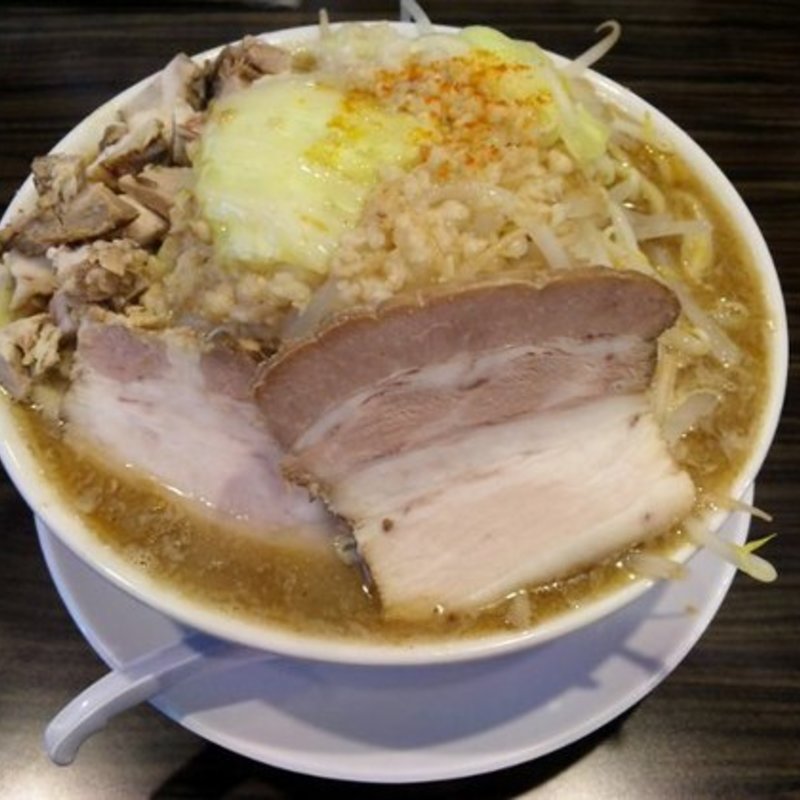 豚骨にぼ三朗 　ﾔｻｲｱﾌﾞﾗﾏｼ　(にぼ次朗 新大阪店)