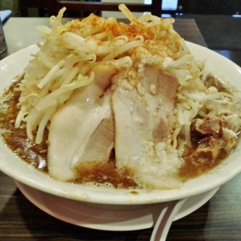 鰹三朗 　ﾔｻｲｱﾌﾞﾗﾏｼﾏｼｶﾗﾒﾏｼ(にぼ次朗 新大阪店)