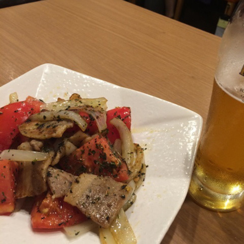 豚肉とトマトのバシル炒め(倉はし 高田馬場店)