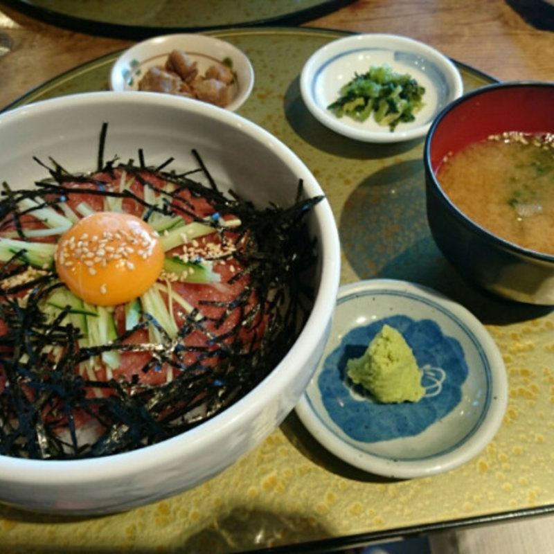 まぐろユッケ丼(庄和丸)